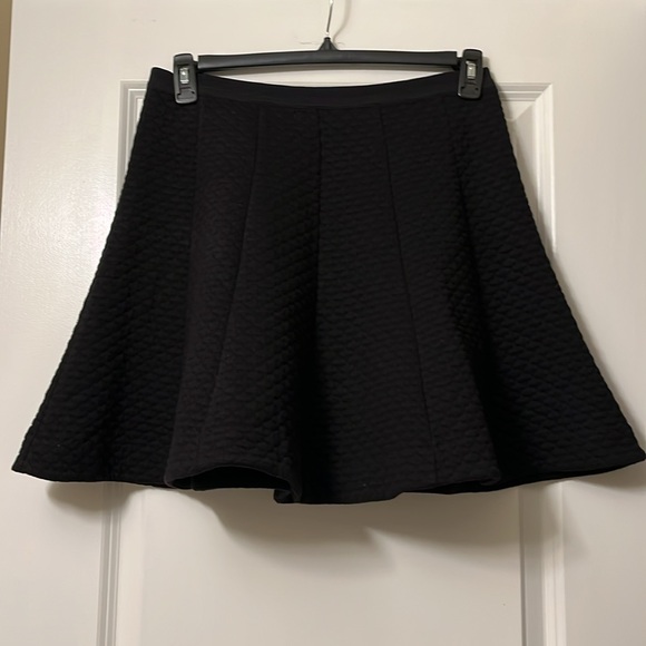 Philosophy Black Flared Textured Skirt - Picture 3 of 12